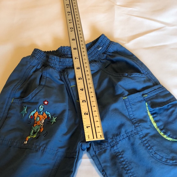 Boys size 2 blue shorts with pockets - Picture 10 of 11